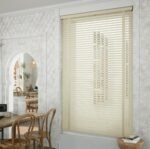 ⁦ستائر شرائح الألمنيوم الكلاسيكية – لون بيج⁩ - الصورة ⁦2⁩