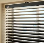 ستائر رول مقصمة لون اسود - الصورة 4