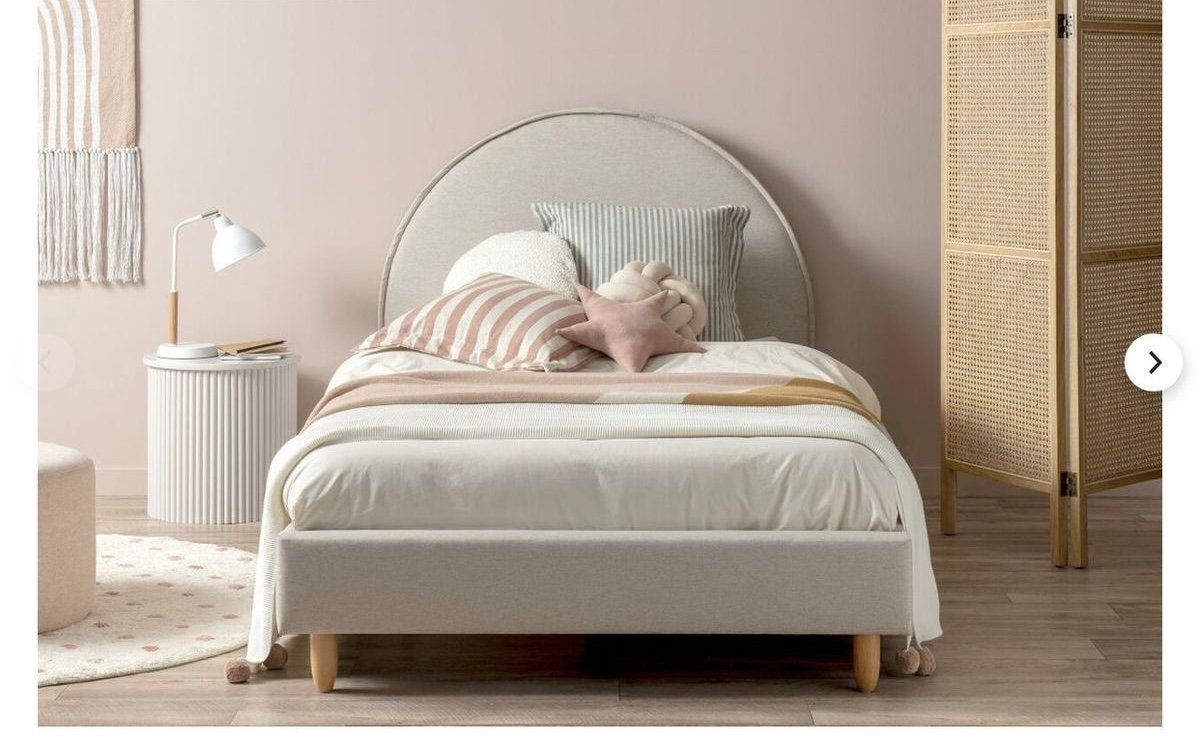 IMG_3079 سرير وسن كتان بيج - الصورة 1