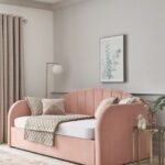 سرير جنى مخمل زهري