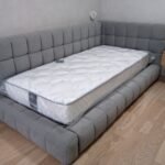 سرير أرام مخمل رمادي