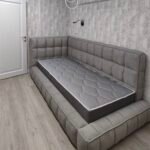 سرير ليون مخمل بيج