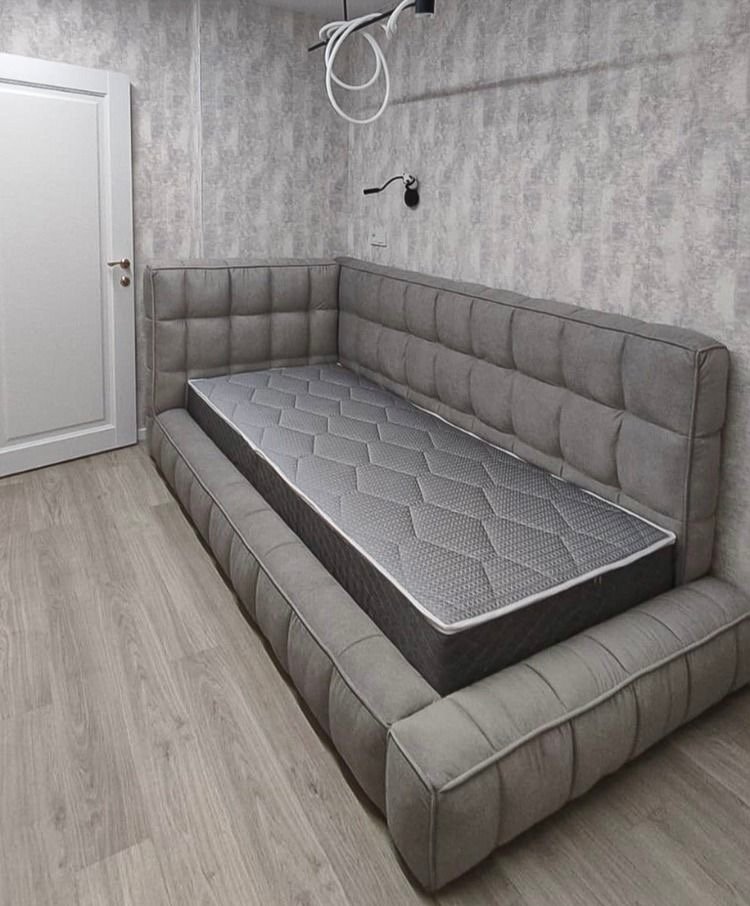 IMG_3536 سرير ليون مخمل بيج - الصورة 1