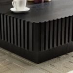 طاولة قهوة مربعة بسطح محفور تصميم MDF بتفاصيل زخرفية أنيقة